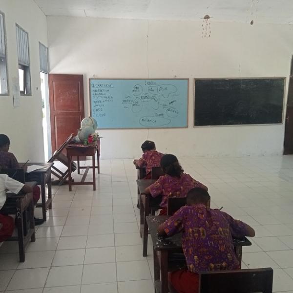 Teaching the Oceans and Continents 